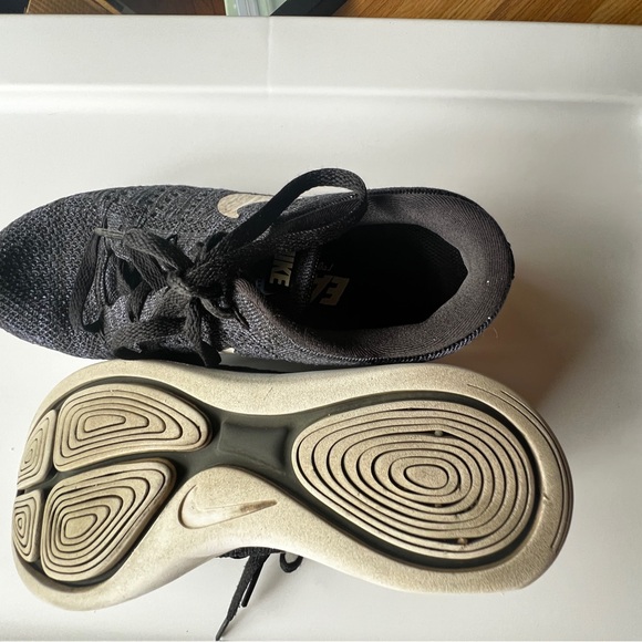 Nike LunarEpic Low Flyknit 2 Women's Running Shoes Size 7 Navy Blue 843765-005 - Picture 13 of 14